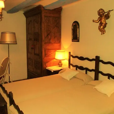 Casa-abadia De * Banaguas