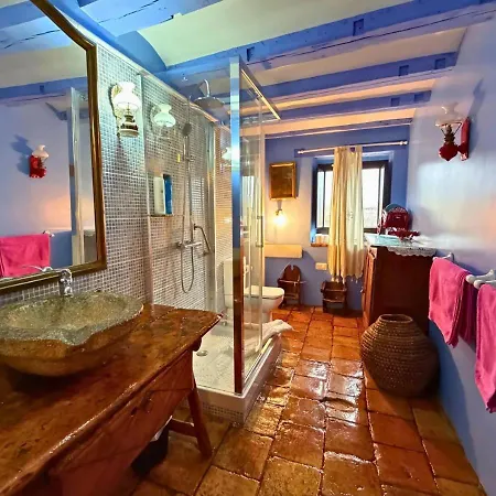 Casa Abadia De *